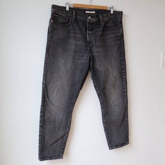 Levi's Women's Gray Jeans (Wedgie) - Picture 3 of 10